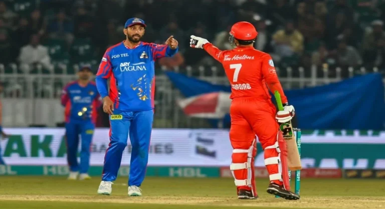 Shadab khan vs Shan masood